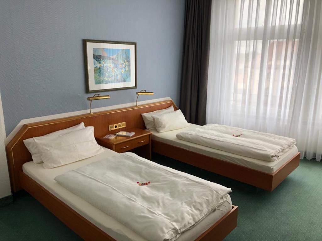Fürstenwalde Hotel Kaiserhof מראה חיצוני תמונה